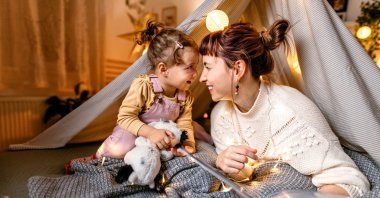 Parents play a vital role in nurturing their children&#039;s independence through thoughtful behavior and guidance. (Getty Images Photo) 