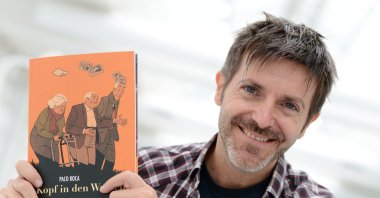 Spanish illustrator Paco Roca poses at the 65. Frankfurt Book Fair in Frankfurt Main, Germany, Oct. 11, 2013. (Getty Images Photo)
