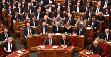 Representatives of the Hungarian Parliament vote on the ratification of Sweden&amp;#039;s NATO membership in the main hall of the parliament building in Budapest on Feb. 26, 2024. (AFP Photo)