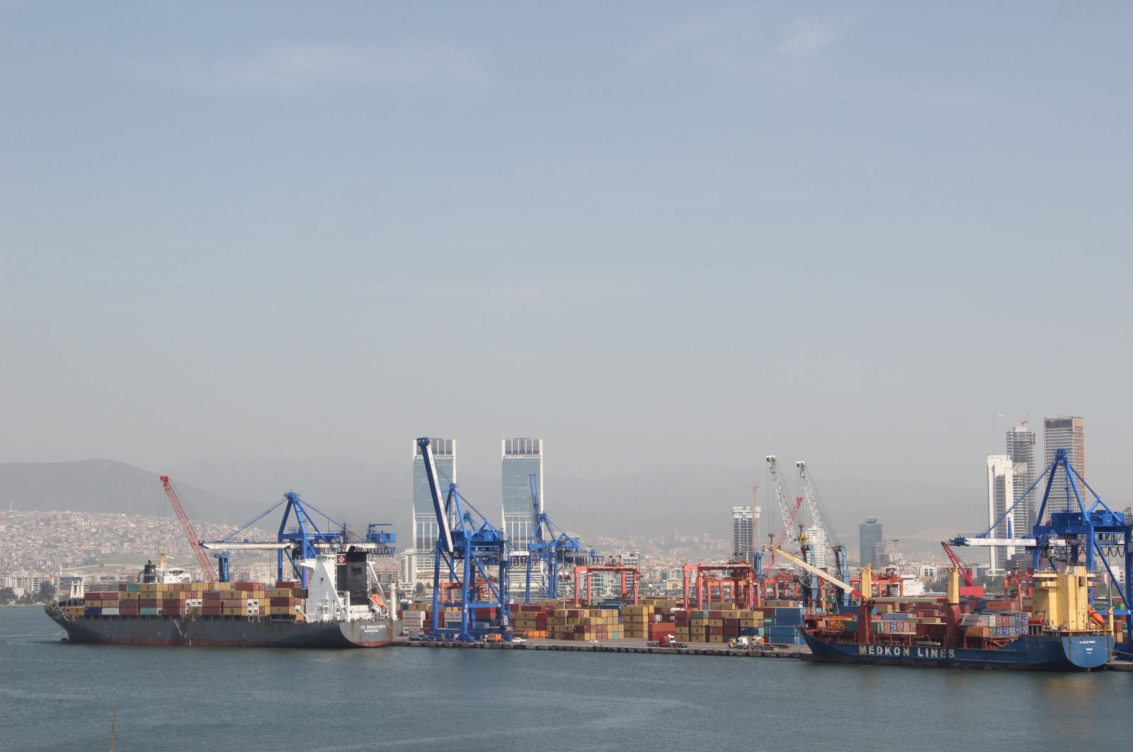 Front view of a port in Aydin, western Türkiye, Feb. 5, 2024. (IHA Photo)