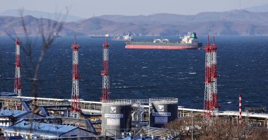 The Fuga Bluemarine crude oil tanker lies at anchor near the terminal Kozmino in Nakhodka Bay, Nakhodka, Russia, Dec. 4, 2022. (Reuters Photo)