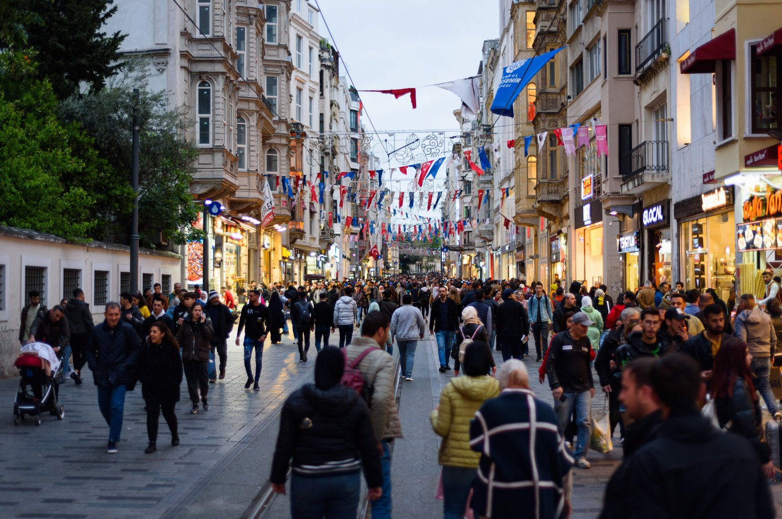 People are seen walking in the main shopping street, Istiklal Avenue, Istanbul, Türkiye, May 12, 2023. (Reuters Photo)