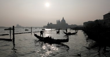 A general view shows gondolas as revelers take part in the Venice carnival, Venice, Italy, Feb. 4, 2023. (Reuters Photo)
