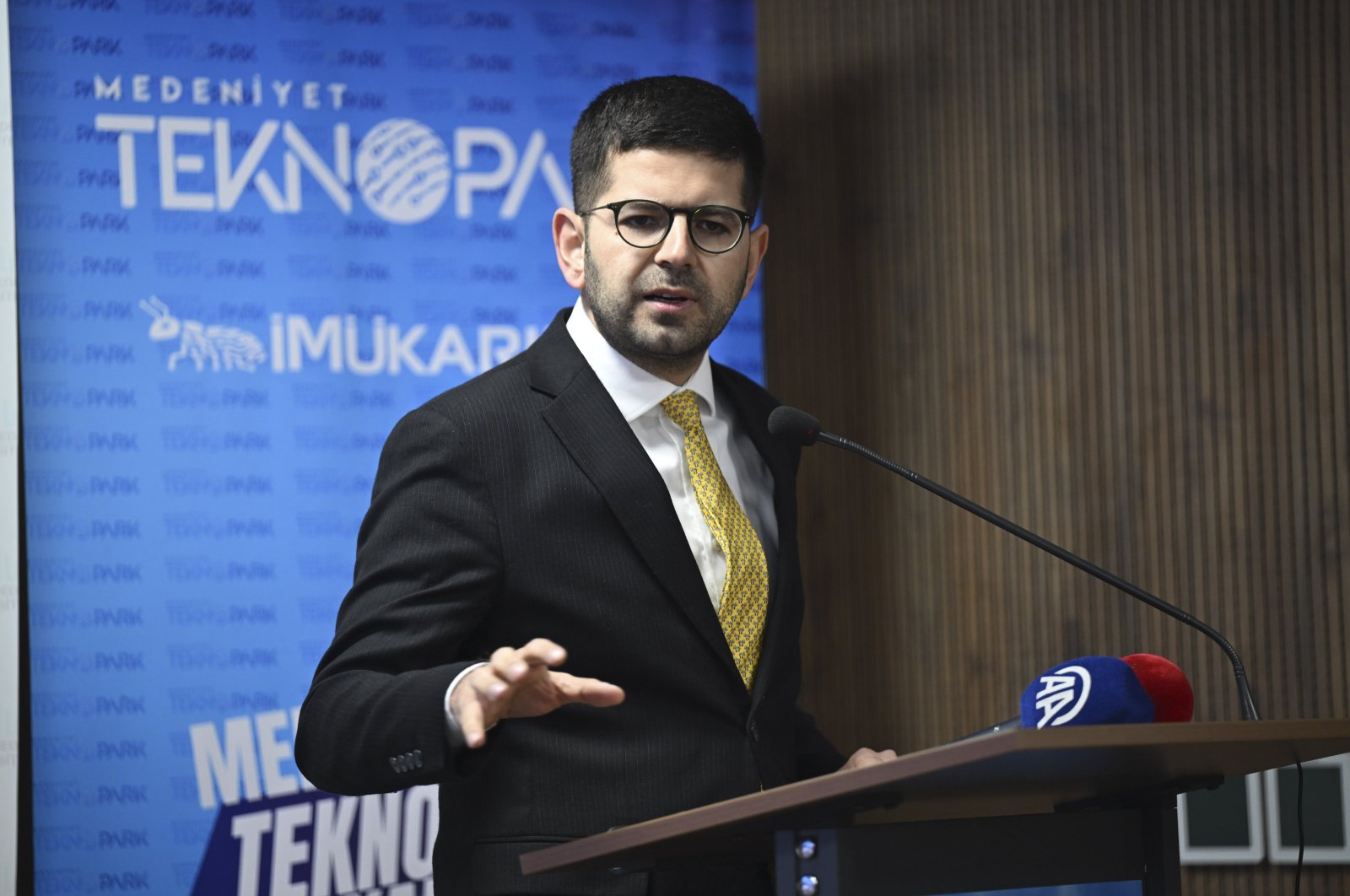 Presidency’s Investment Office head Ahmet Burak Dağlıoğlu delivers a speech in Istanbul, Türkiye, Feb. 15, 2024. (AA Photo)
