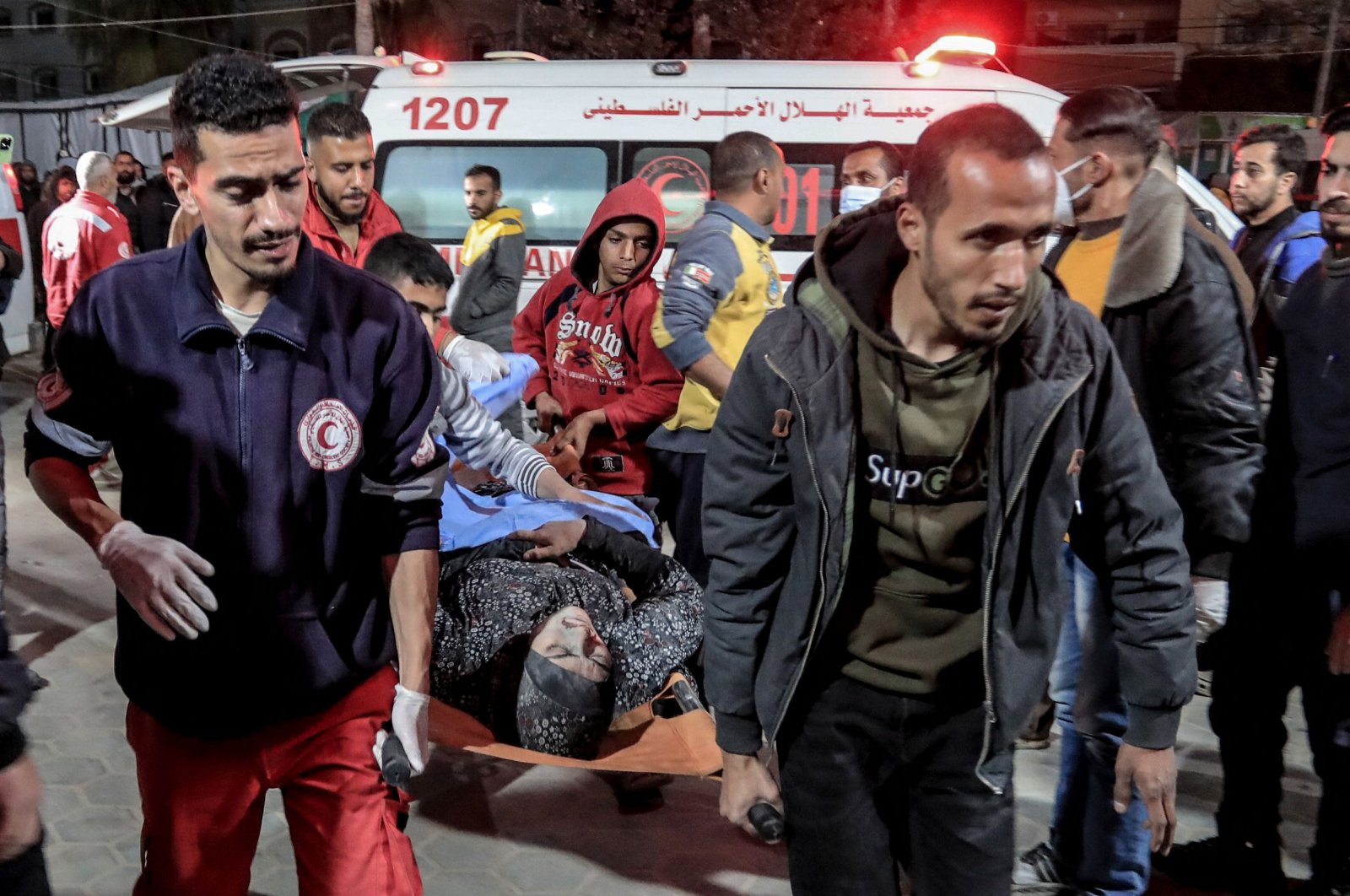 An injured woman is rushed to the emergency ward of the Shuhada al-Aqsa Hospital in al-Zawayda following Israeli bombardment, Gaza Strip, Palestine, March 1, 2024. (AFP Photo)