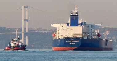 Crude oil tanker Nevskiy Prospect, owned by Russia's leading tanker group Sovcomflot, transits the Bosporus, Istanbul, Türkiye, Sept. 6, 2020. (Reuters Photo)