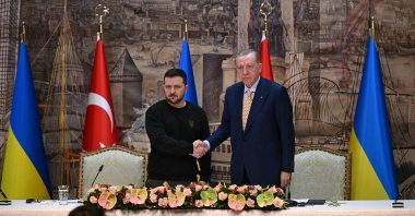  President Recep Tayyip Erdoğan shakes hands with Ukrainian President Volodymyr Zelenskyy after a joint news conference at the Dolmabahçe Presidental office in Istanbul, March 8, 2024. (AFP Photo)