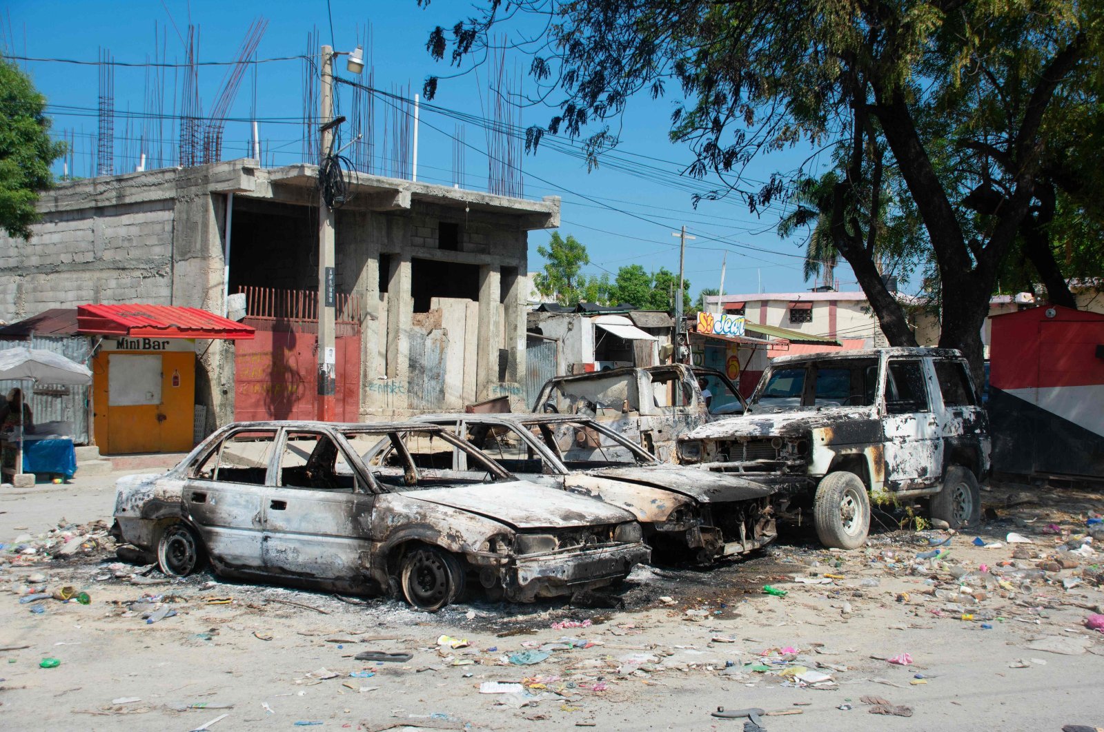 Charred vehicles remain parked as gang violence escalates in Port-au-Prince, Haiti, March 9, 2024. (AFP Photo)