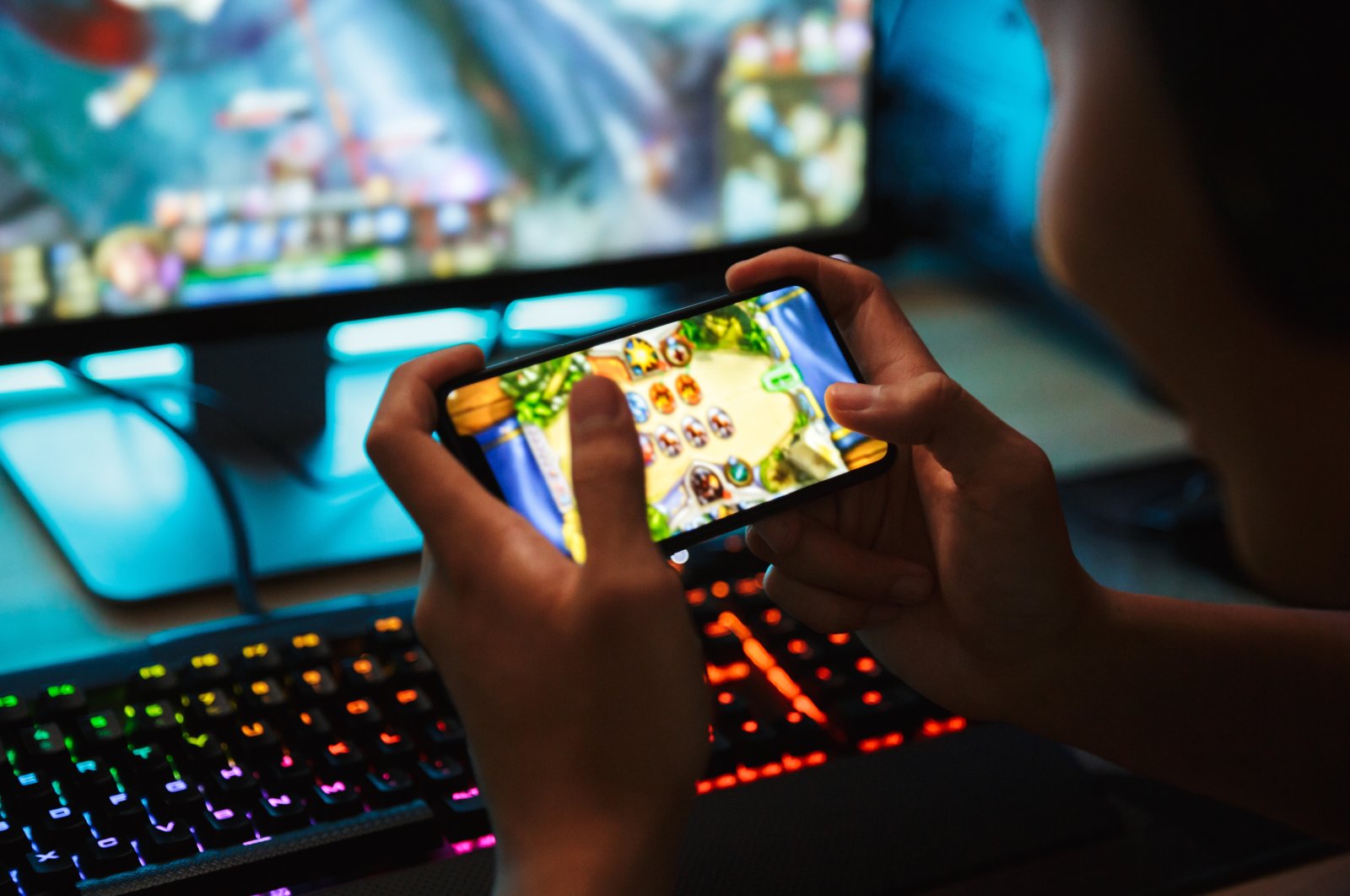 Turkish students spend 3 hrs daily playing video games: Study