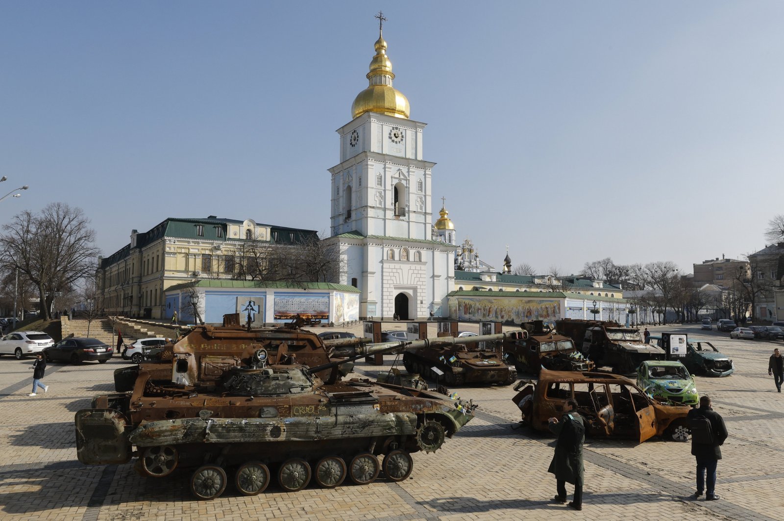US announces $300 million military aid package for Ukraine