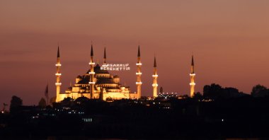 The Blue Mosque during Ramadan, Istanbul, Türkiye. (Shutterstock Photo)