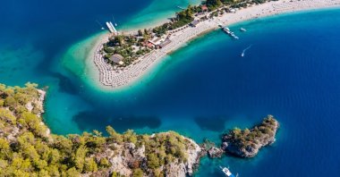 Aerial drone photo of the turquoise waters of Ölüdeniz, Fethiye, Türkiye, March 15, 2024. (Shutterstock Photo)