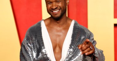 US singer-songwriter Usher attends the Vanity Fair Oscars Party at the Wallis Annenberg Center for the Performing Arts, Beverly Hills, California, U.S., March 10, 2024. (AFP Photo)