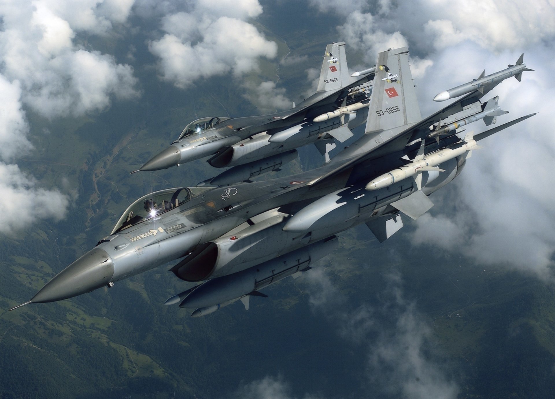 Turkish air ops destroy 27 PKK terrorist targets in n. Iraq