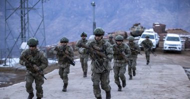 Soldiers run to a helicopter, Hakkari, southeastern Türkiye, Jan. 14, 2023. (AA File Photo)