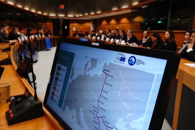 Participants hold a discussion on the Via Carpatia project at the European Parliament, Brussels, Belgium, March 19, 2024. (Courtesy of the European Parliament ECR)