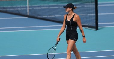 Belarus&#039; Aryna Sabalenka practices during Day 5 of the Miami Open at Hard Rock Stadium, Miami, U.S., March 20, 2024. (AFP Photo)
