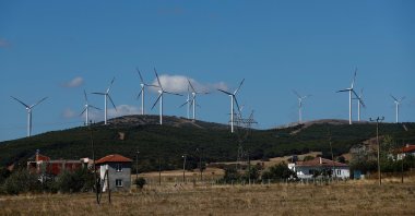 Wind turbines are seen near Susurluk in Balıkesir province, northwestern Türkiye, Aug. 31, 2017. (Reuters Photo)