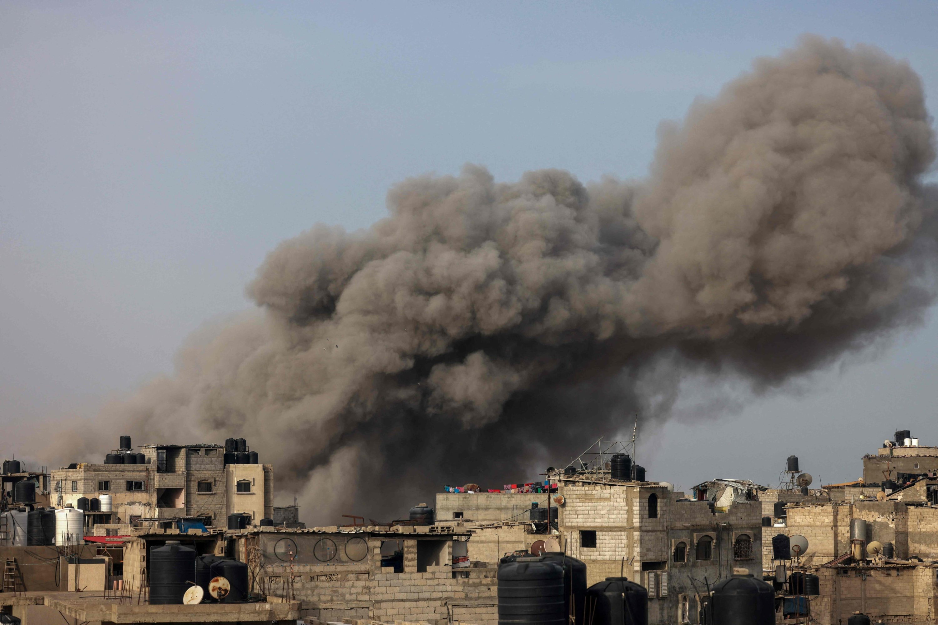 Smoke billows following Israeli bombardment in Rafah, in the southern Gaza Strip, March 27, 2024. (AFP Photo)