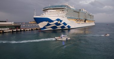 One of the largest cruise ships worldwide, "Sun Princess," approaches to dock at Kuşadası Port, Aydın, Türkiye, March 3, 2024. (AA Photo)