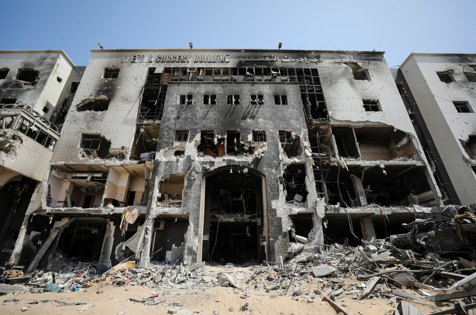 A view shows the damaged Al-Shifa Hospital after Israeli forces withdrew from the hospital and the area around it following a two-week operation, amid the ongoing conflict between Israel and Hamas, in Gaza City, April 2, 2024. (Reuters Photo)