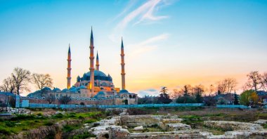 Selimiye Mosque view in Edirne, Türkiye. (Shutterstock Photo)
