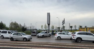 A group of vehicles involved in a traffic accident is photographed in Bursa, northwestern Türkiye, April 7, 2024. (IHA Photo)