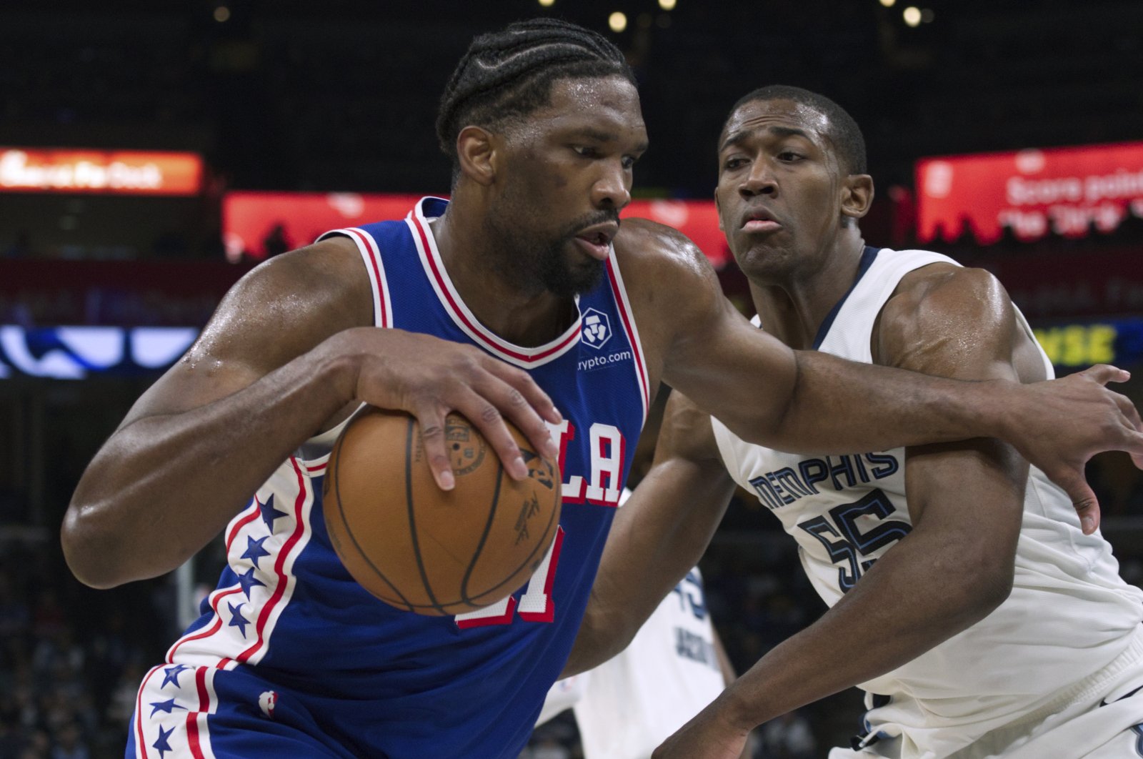Embiid-inspired Sixers extend win streak by mauling Grizzlies