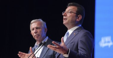 Ankara Mayor Mansur Yavaş (L) and Istanbul Mayor Ekrem Imamoğlu make statements in Ankara, Türkiye, May 14, 2023. (AP Photo)