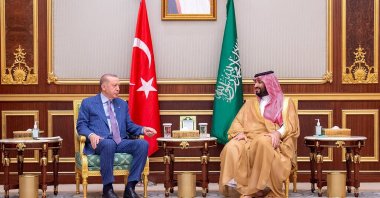 President Recep Tayyip Erdoğan meets Saudi Crown Prince Mohammed bin Salman (MBS) in Jeddah, Saudi Arabia, April 28, 2022. (Reuters File Photo)