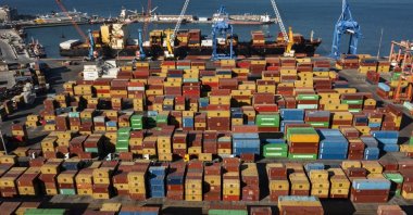 Containers at the Port of Izmir, western Türkiye, Dec. 22, 2021. (AA File Photo)
