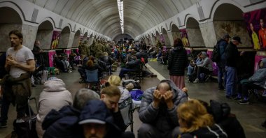 People take shelter inside a metro station during a Russian missile strike, amid Russia&#039;s attacks on Ukraine, Kyiv, Ukraine, April 11, 2024. (Reuters Photo)