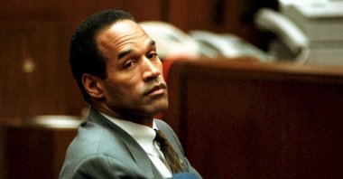 O. J. Simpson sits in Superior Court during an open court session where Judge Lance Ito denied a media attorney's request to open court transcripts from a Dec. 7 private meeting involving prospective jurors, Los Angeles, U.S., Dec. 8, 1994. (AFP Photo)