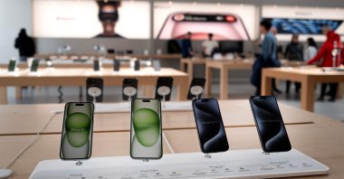 Apple products are offered for sale at an Apple store in Chicago, U.S., March 21, 2024. (AFP Photo)