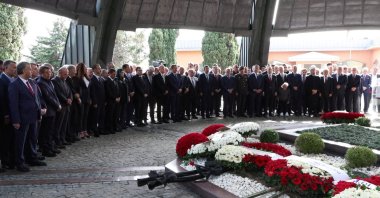 A commemoration ceremony for former President Turgut Özal by his grave in Istanbul, Türkiye, April 17, 2024. (DHA Photo)