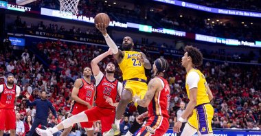 Los Angeles Lakers&#039; LeBron James (C) in action during the second half of a play-in game of the 2024 NBA playoffs match against New Orleans Pelicans at Smoothie King Center, New Orleans, U.S., April 18, 2024. (Reuters Photo)