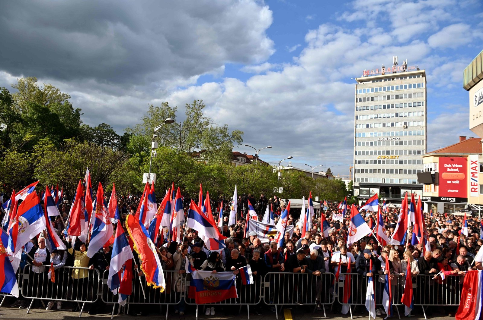 Supporters wave Serbian and Russian flags during the &quot;Srpska Is Calling You&quot; rally, in Banja Luka, Bosnia-Herzegovina, April 18, 2024. (AFP Photo)