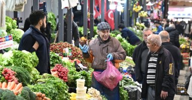 People are seen at a local market in Ankara, Türkiye, April 9, 2024. (AA Photo)