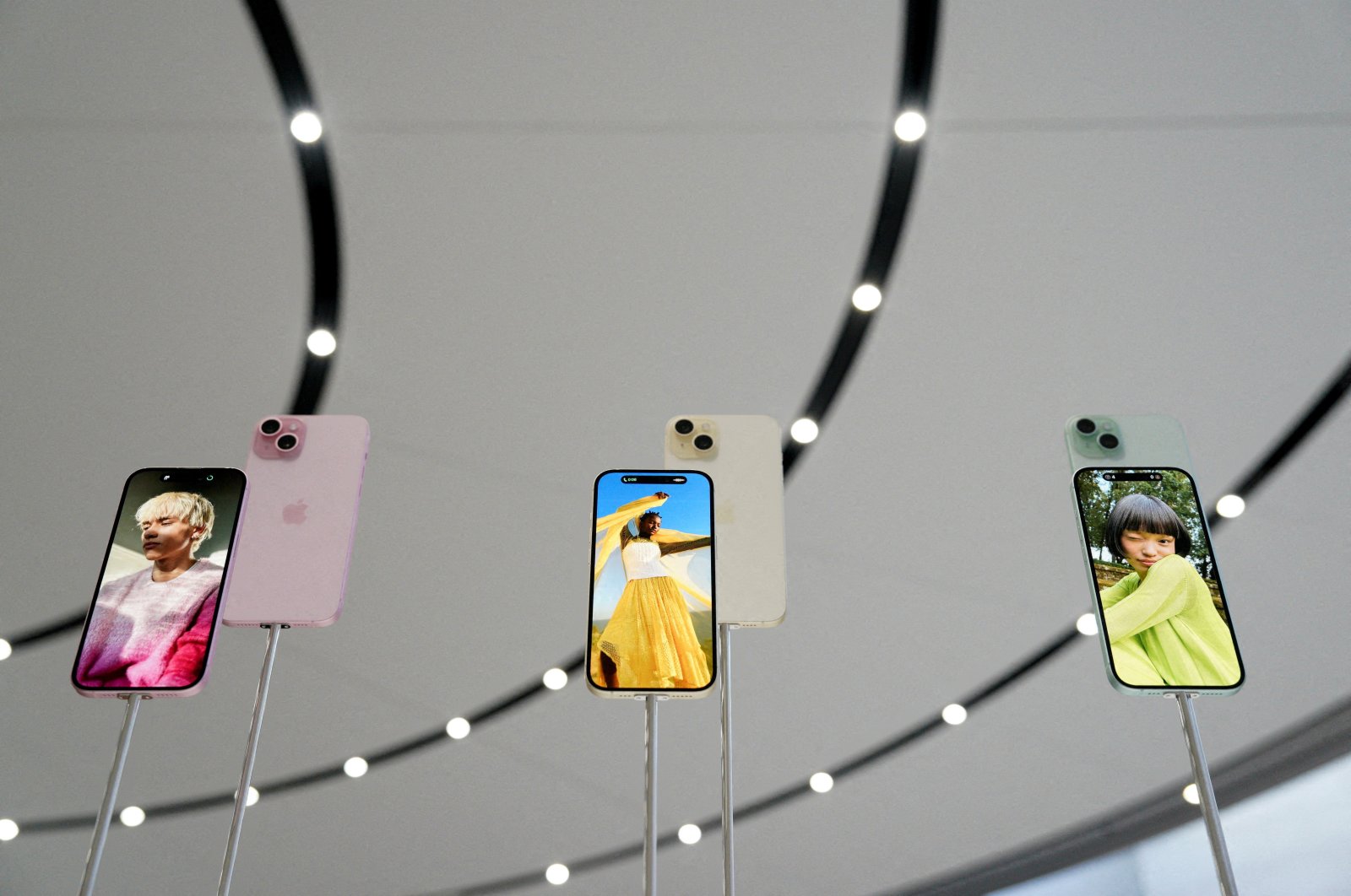 The new iPhone 15 and iPhone 15 Plus are displayed during the &quot;Wonderlust&quot; event at the company&#039;s headquarters in Cupertino, California, U.S., Sept. 12, 2023. (Reuters Photo)