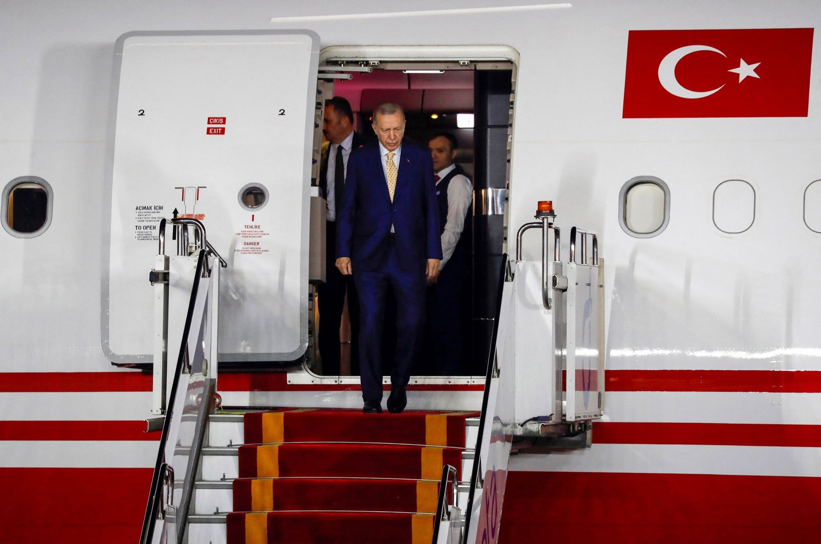 President Recep Tayyip Erdoğan disembarks from his plane upon arrival at the Irbil International airport in Irbil, the capital of Iraq’s semi-autonomous Kurdistan Regional Government (KRG), in northern Iraq, April 22, 2024. (AFP Photo)