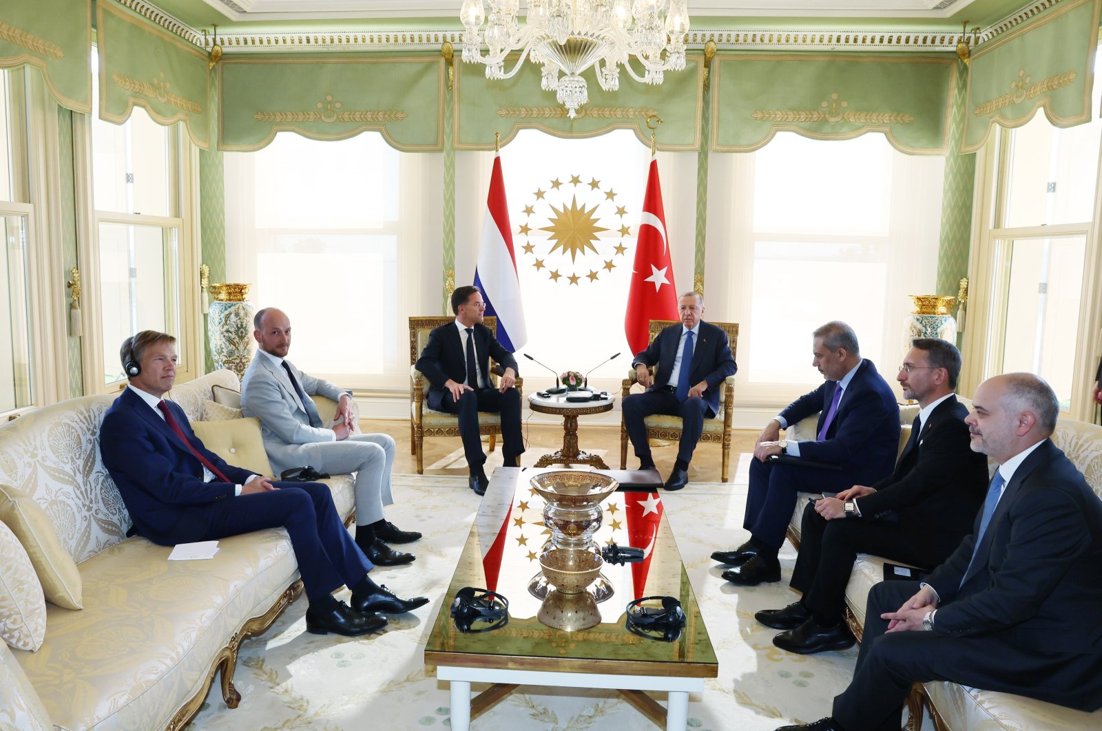 A handout photo made available by the Turkish Presidential Press Office shows President Recep Tayyip Erdoğan (C-R) and Dutch Prime Minister Mark Rutte (C-L) during their meeting in Istanbul, April 26, 2024. (EPA Photo via Handout)