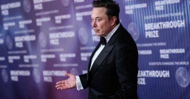 South African businessperson Elon Musk arrives at the Tenth Breakthrough Prize Ceremony at the Academy Museum of Motion Pictures, Los Angeles, California, U.S., April 13, 2024. (AFP Photo)