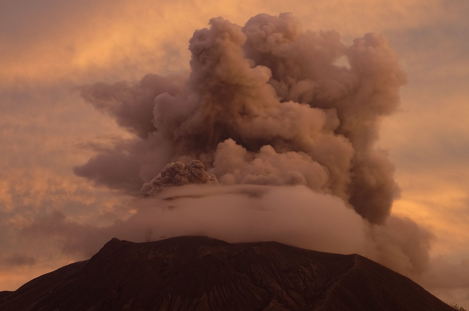 This file photo shows Mount Ruang volcano eruption in Sitaro, North Sulawesi, Indonesia, April 19, 2024. (AFP Photo)