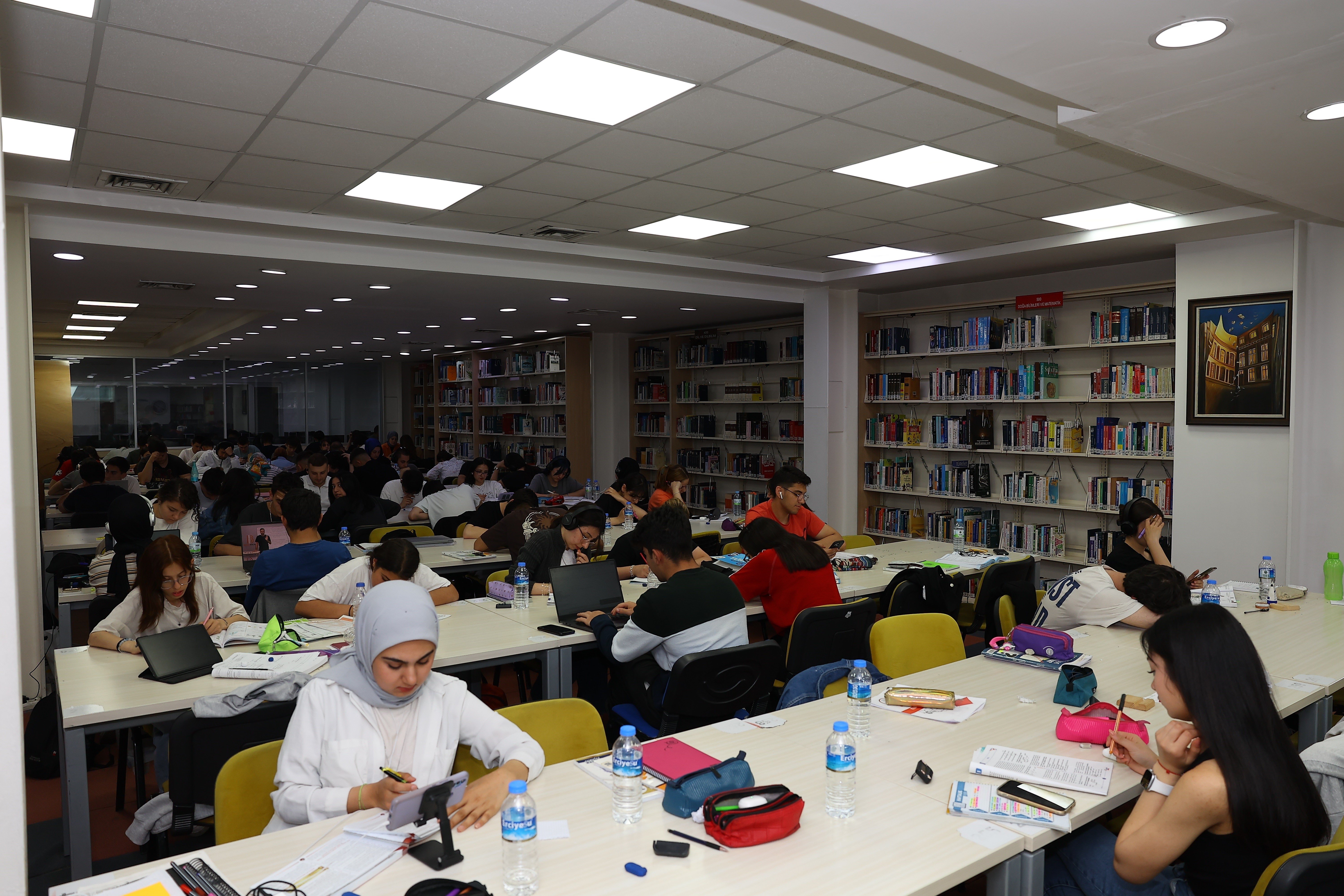 Students in Kayseri praise the 24/7 library service for its accessibility and support during crucial study times, Kayseri, Türkiye, April 28, 2024. (IHA Photo)