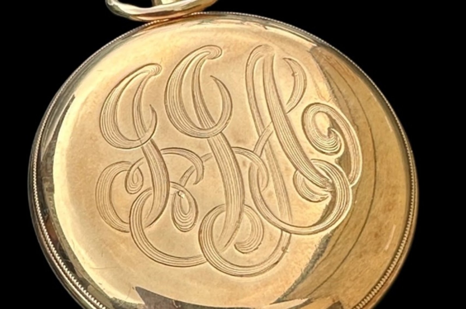 Titanic's richest passenger's gold pocket watch fetches $1.48M - Vimarsana News