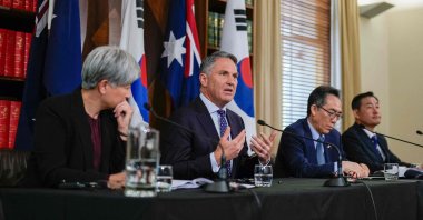 (L-R) Australia&#039;s Foreign Minister Penny Wong, Australia&#039;s Deputy Prime Minister and Defense Minister Richard Marles, South Korea&#039;s Minister of Foreign Affairs Cho Tae-yul, and South Korea&#039;s National Defense Minister Shin Won-sik attend a joint press conference following an Australia and South Korea Foreign and Defense Ministers meeting, Melbourne, Australia, May 1, 2024. (AFP Photo)
