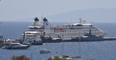 The Bahamas-flagged "Star Legend" ship is photographed in Bodrum, Türkiye, April 28, 2024. (AA Photo)