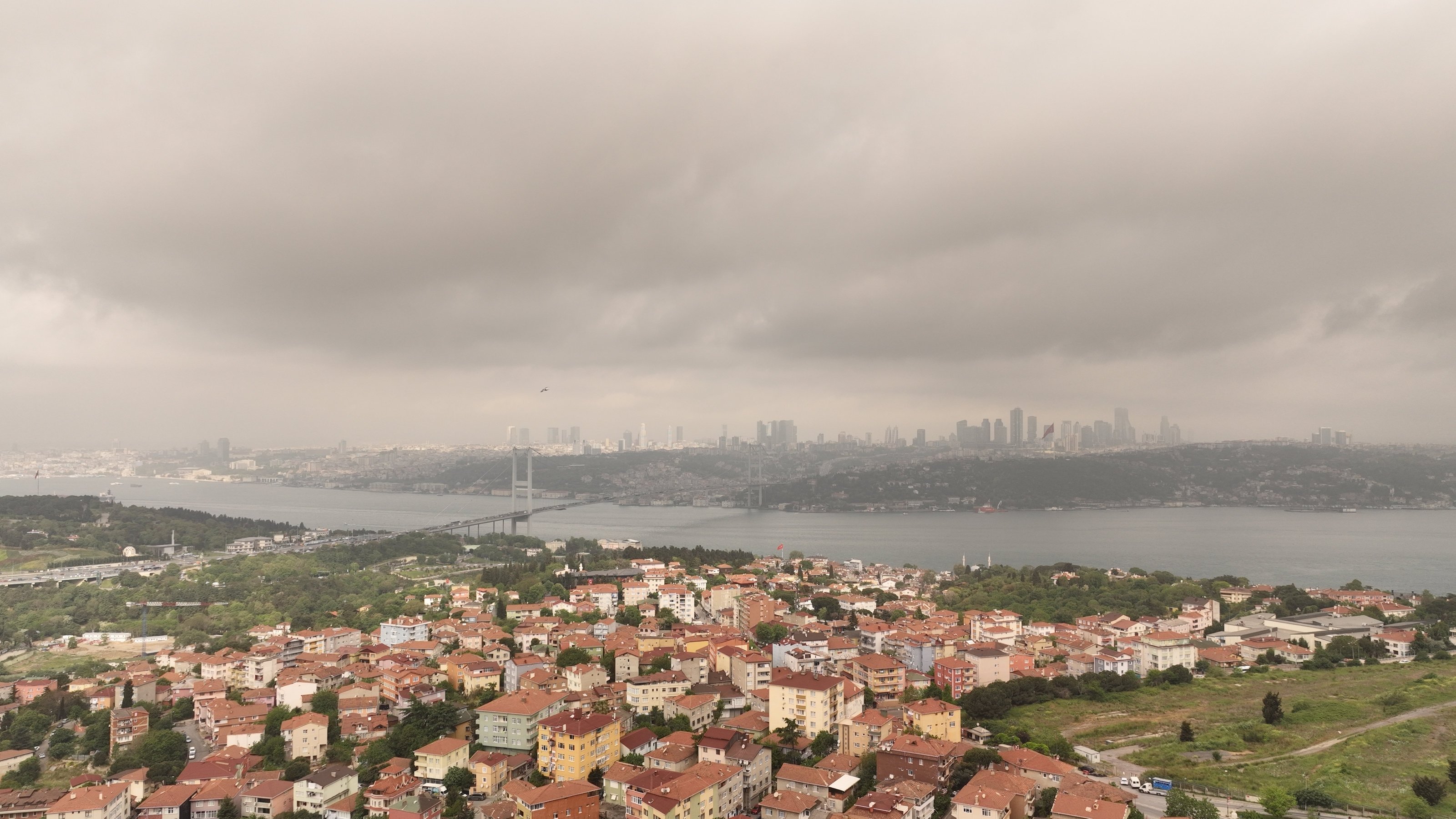 Istanbul often faces poor air quality due to pollution and natural factors like desert dust, Istanbul, Türkiye, April 26, 2024. (AA Photo)