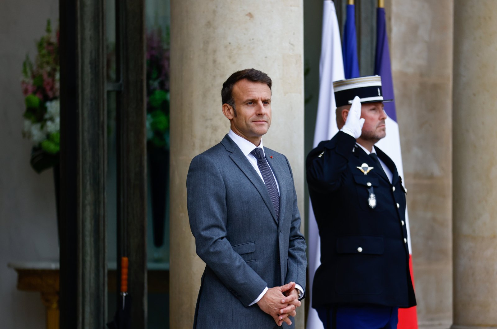 French President Emmanuel Macron prepares to welcome Japanese Prime Minister Fumio Kishida (not pictured) to the Elysee Palace in Paris, France, May 2, 2024.  (EPA Photo)