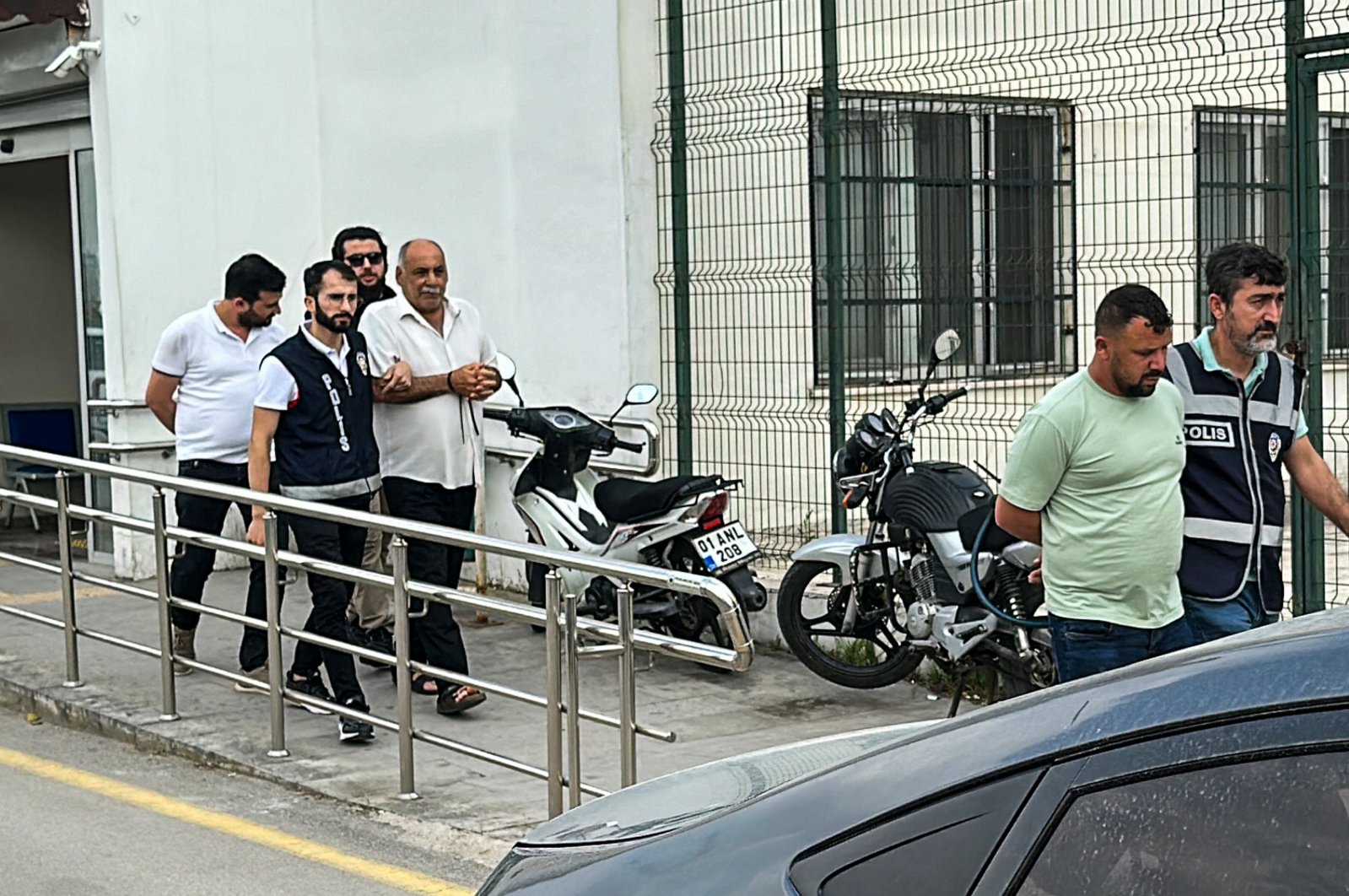 Police arrest 11, including 5 Israelis and 2 Syrians, for organ trafficking, Adana, Türkiye. May, 2, 2024. (AA Photo)